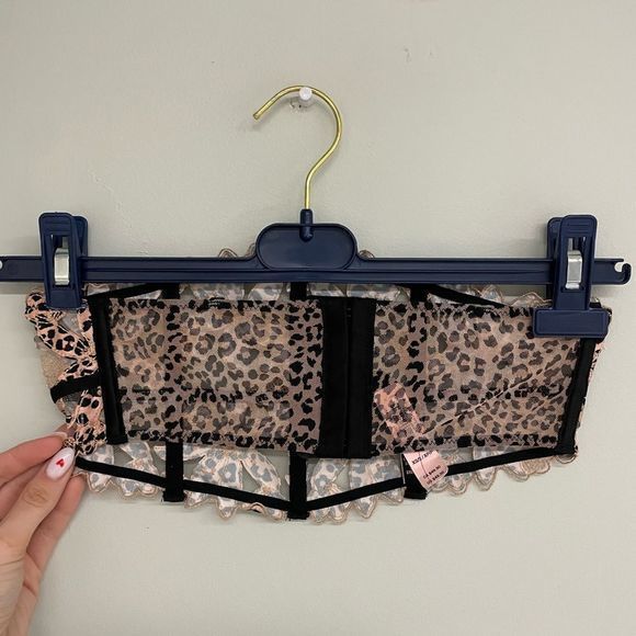 NWT Victorias Secret Embroidered Floral Lace Strapless Bra - Picture 5 of 8